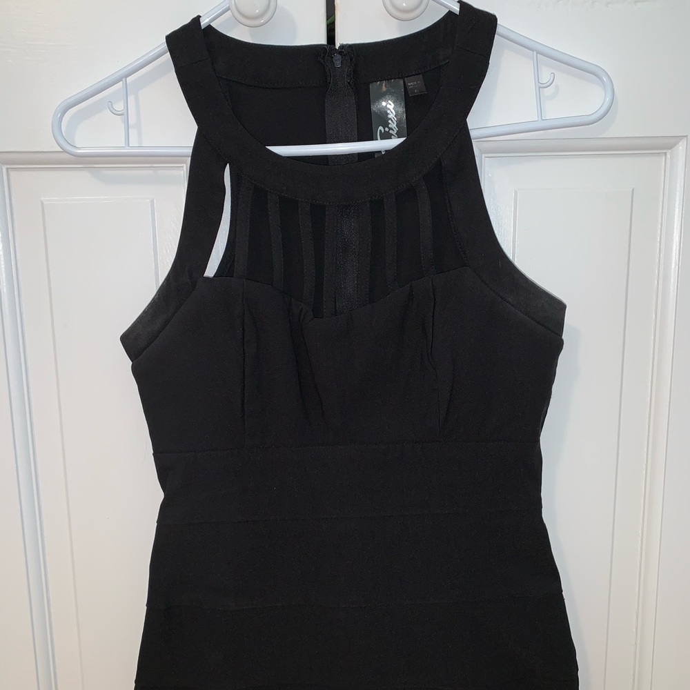 BLACK BODYCON DRESS